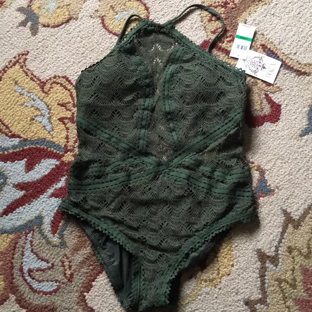 NWT Becca 1 piece bathing suit